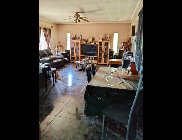 3 BEDROOM HOUSE FOR SALE IN DUNCANVILLE